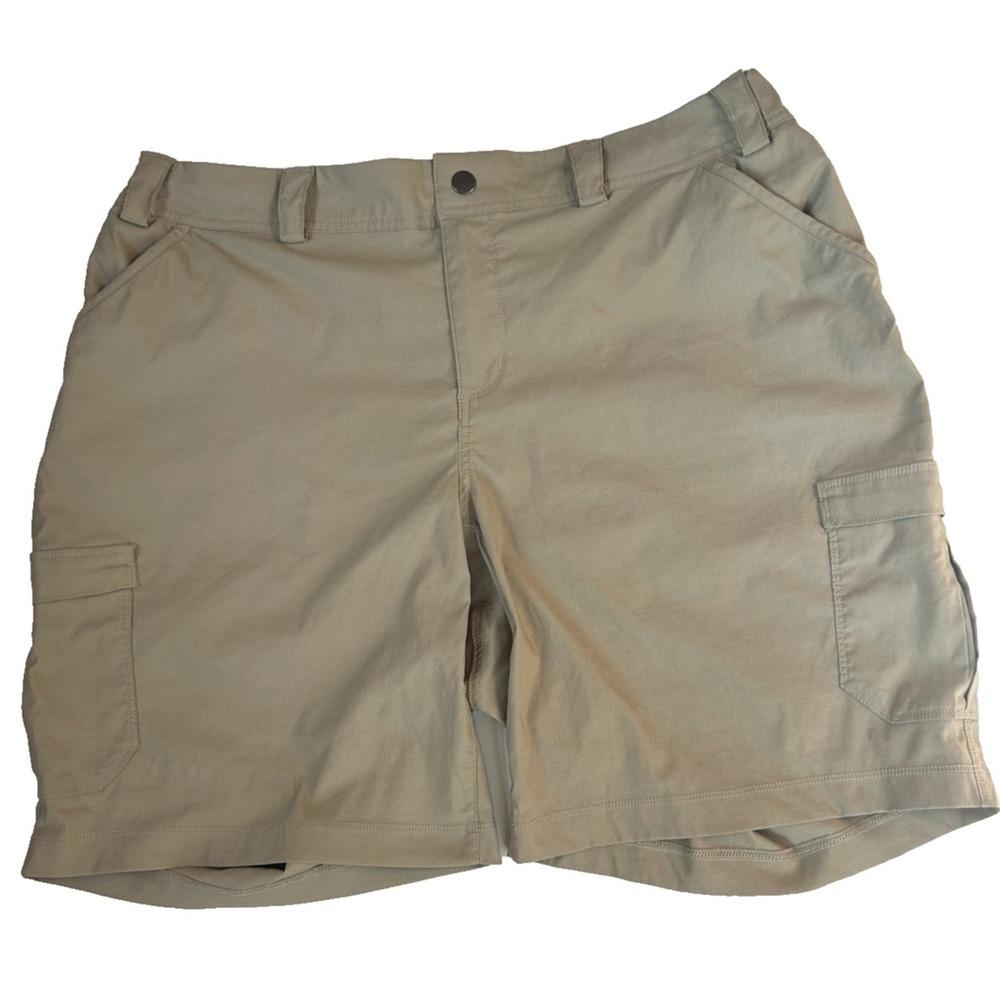 Daluth Women's Gorpcore Utility Chic Sporty Cargo Short Size 18W